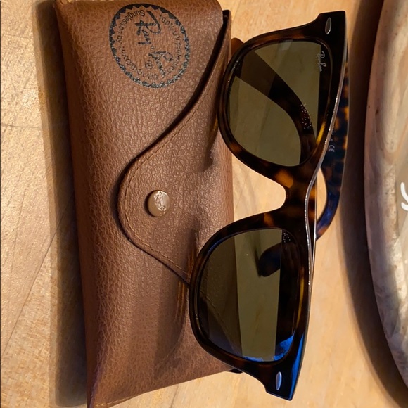 Brown/black RayBan Wayfarer sunglasses
